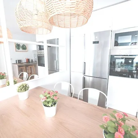شقة Modern In Calahonda - 60 M² With Shared Pool *